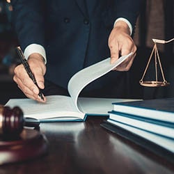 قبول دعاوی حقوقی
